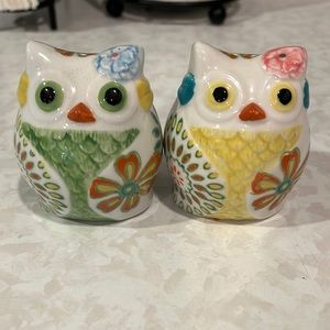 Owl salt & pepper shakers